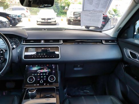 Used 2020 Land Rover Range Rover Velar S AWD/4WD image 20