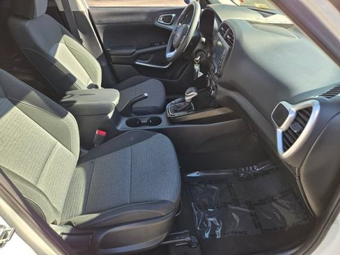 Used 2021 Kia Soul S FWD image 21