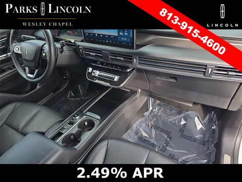 Certified 2025 Lincoln Corsair Grand Touring w/ Jet Appearance Package image 10