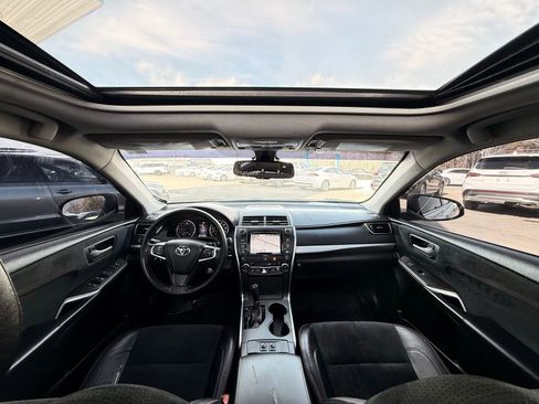 Used 2016 Toyota Camry XSE image 20