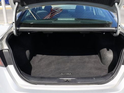 Used 2023 Nissan Altima 2.5 SV image 8