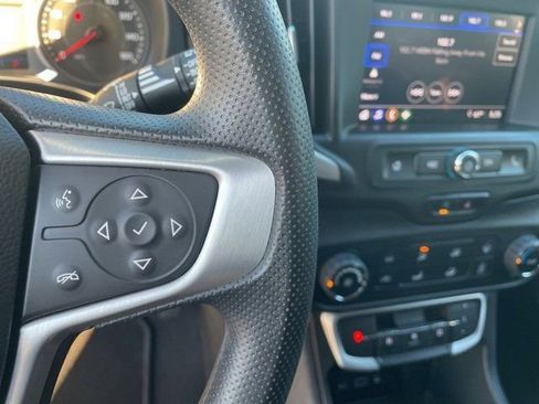 Used 2023 GMC Terrain SLE image 17