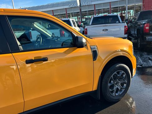 Used 2022 Ford Maverick XLT image 4