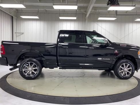 Used 2022 RAM 2500 Limited image 9