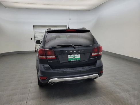 Used 2017 Dodge Journey Crossroad FWD image 6