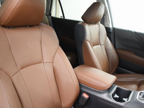 Used 2023 Subaru Outback Touring XT image 14