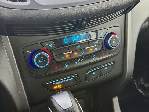 Used 2019 Ford Escape SEL AWD/4WD image 18