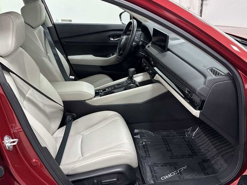 Used 2024 Honda Accord EX-L image 30