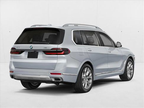 New 2026 BMW X7 xDrive40i w/ M Sport Package AWD/4WD image 2