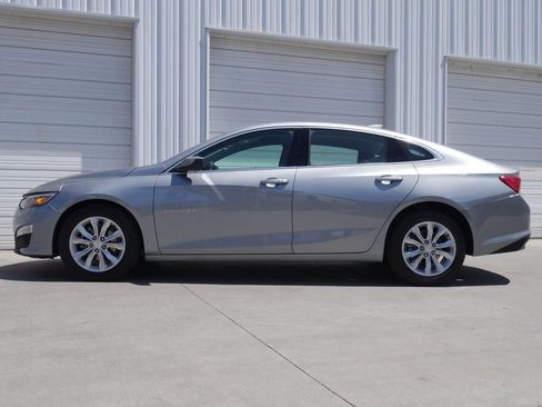 Used 2025 Chevrolet Malibu LT FWD image 5