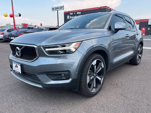 Used 2019 Volvo XC40 T5 Momentum AWD/4WD image 3