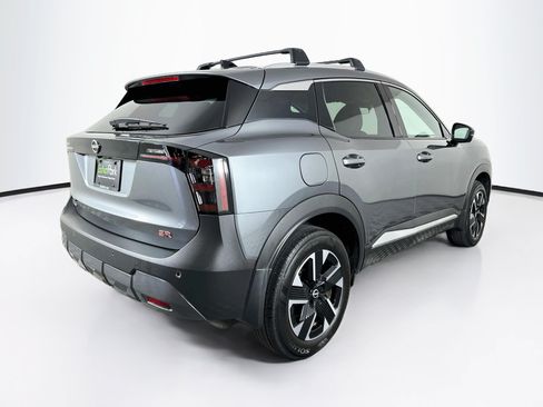 Used 2026 Nissan Kicks SR FWD image 9