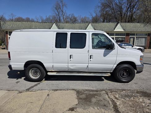 Used 2013 Ford E-250 and Econoline 250 w/ PWR Group image 10