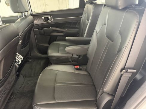 Used 2022 Kia Sorento SX FWD image 25