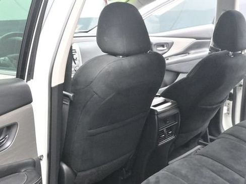 Used 2018 Nissan Murano S AWD/4WD image 19