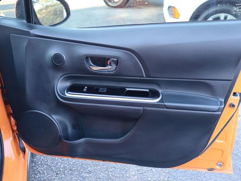 Used 2018 Toyota Prius C Two image 14