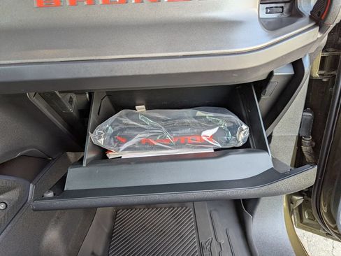 Used 2025 Ford Bronco Raptor AWD/4WD image 39