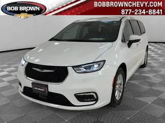 Used 2023 Chrysler Pacifica Touring-L FWD video 1