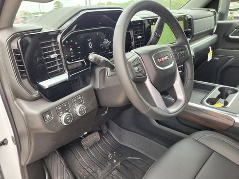New 2026 GMC Sierra 2500 SLT image 21