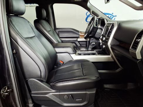 Used 2019 Ford F150 Lariat w/ Equipment Group 502A Luxury image 11