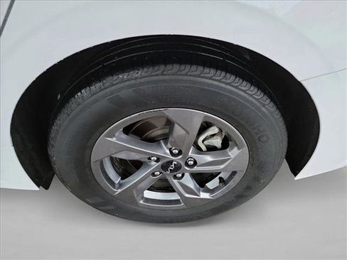 Used 2023 Kia K5 LXS FWD image 12