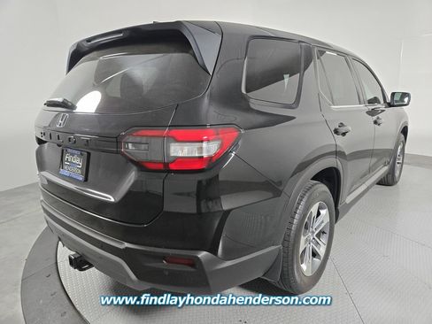 Certified 2024 Honda Pilot EX-L image 6