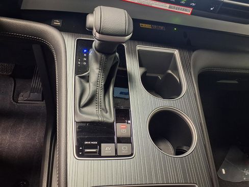 New 2026 Toyota Sienna XLE image 17