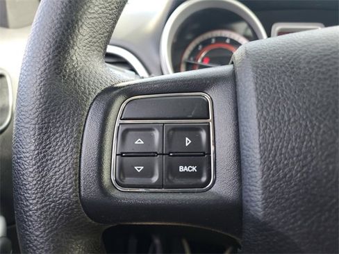 Used 2017 Dodge Journey SE image 23