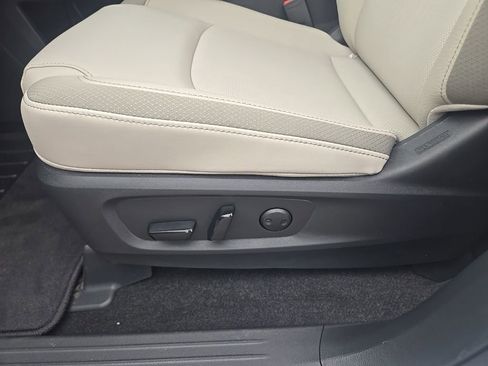 New 2026 Nissan Pathfinder SL AWD/4WD image 10