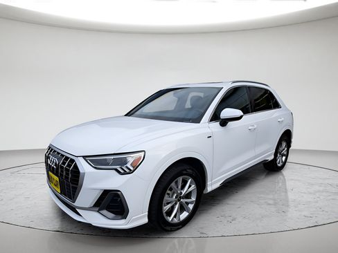 Used 2024 Audi Q3 2.0T Premium AWD/4WD image 7