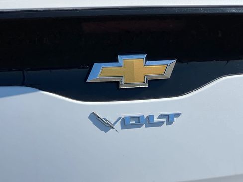 Used 2017 Chevrolet Volt Premier w/ Driver Confidence II Package FWD image 33