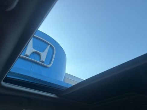 Used 2019 Subaru Forester Premium w/ All-Weather Package AWD/4WD image 25