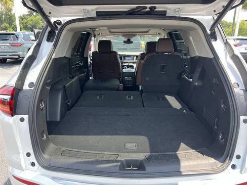 Used 2021 Buick Enclave Avenir w/ Avenir Technology Package AWD/4WD image 34