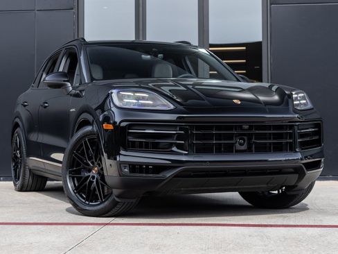 New 2026 Porsche Cayenne E-Hybrid image 6