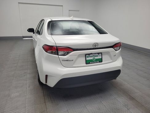 Used 2023 Toyota Corolla LE image 6