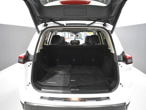 Certified 2024 Nissan Rogue SV w/ SV Premium Package image 34