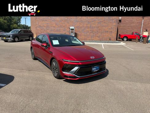 Used 2026 Hyundai Sonata SEL FWD image 1