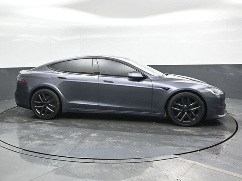 Used 2022 Tesla Model S Plaid image 5