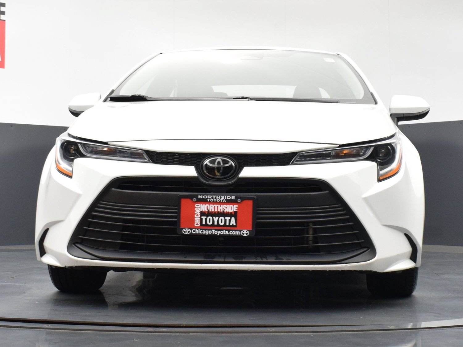 Used 2025 Toyota Corolla LE FWD image 29