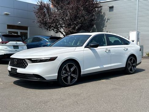 Used 2024 Honda Accord Sport image 5