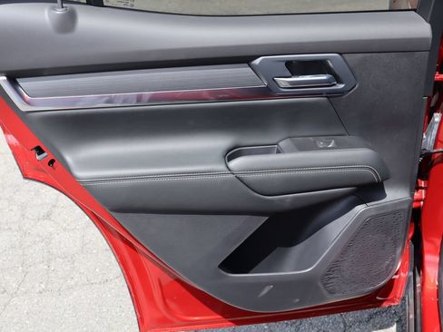 New 2026 GMC Terrain Elevation w/ Elevation Premium Package FWD image 18