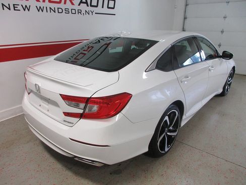 Used 2019 Honda Accord Sport image 14
