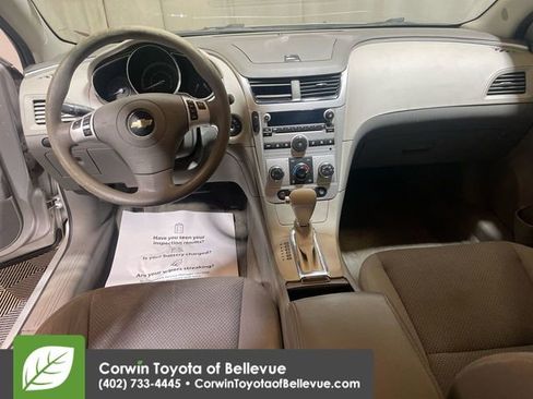 Used 2010 Chevrolet Malibu LS image 11
