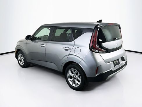 Used 2025 Kia Soul LX w/ LX Technology Package image 5