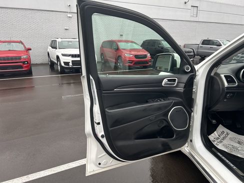 Used 2020 Jeep Grand Cherokee Summit w/ Platinum Series Group image 13