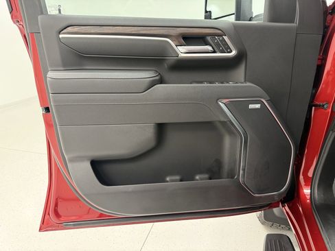 Used 2025 GMC Sierra 3500 SLT w/ SLT Premium Package image 16