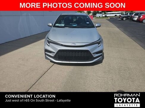 Used 2024 Toyota Corolla SE FWD image 2