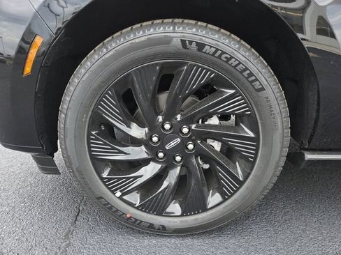 New 2026 Lincoln Navigator Reserve w/ Jet Appearance Package AWD/4WD image 23