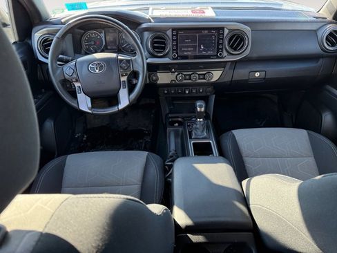 Certified 2020 Toyota Tacoma TRD Sport image 12