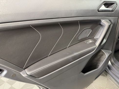 Used 2022 Volkswagen Tiguan SE image 26